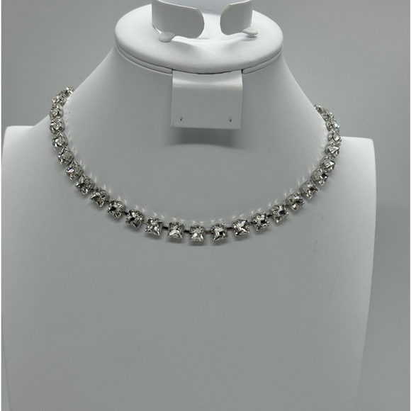 Express Large Rhinestone Crystal Silver Tone Necklace - Picture 5 of 8